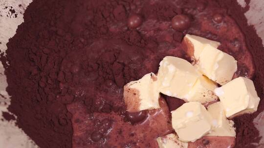 【镜头合集】巧克力粉咖啡粉加黄油制作