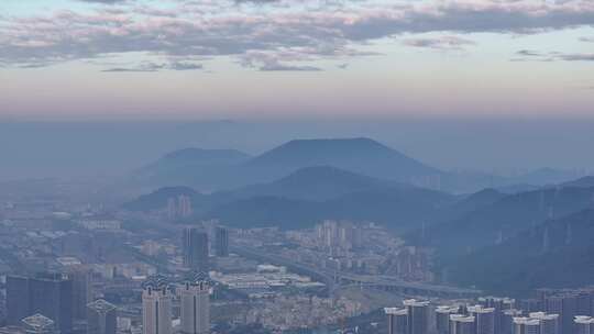 珠海香洲区清晨远山航拍