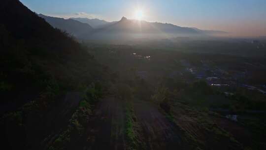 航拍秦岭圭峰山夕阳落日