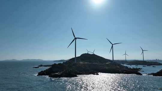大海风车航拍海岛海上发电海洋风力风车发电
