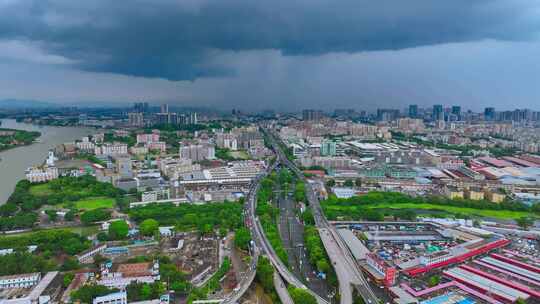 广州航拍暴风雨来临