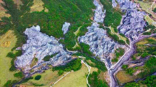 川西塔公草原墨石公园