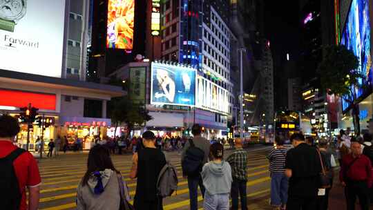 香港斑马线行人过马路红绿灯路口人行横道