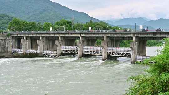 都江堰景区宝瓶口、鱼嘴分水堤、飞沙堰航拍