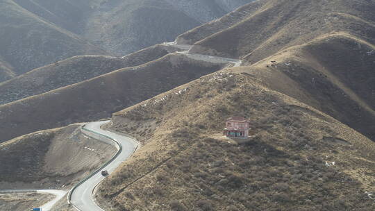 航拍青海西宁高原山脉公路