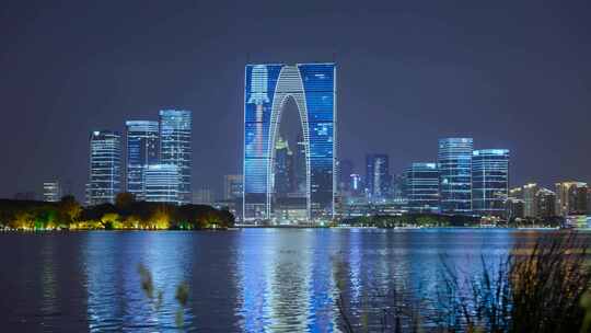 苏州金鸡湖和东方之门城市建筑夜景灯光