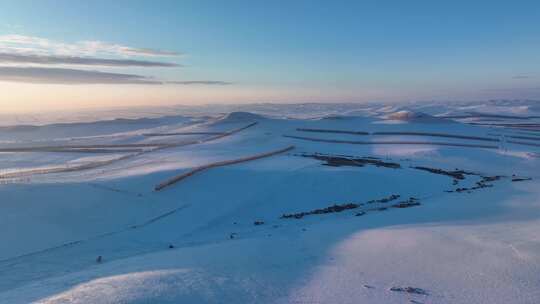 大兴安岭丘陵山地寒冬雪景