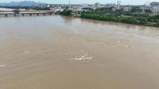 桂林夏季洪水暴雨后