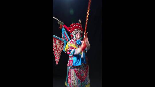 京剧演员表演穆桂英选段视频素材模板下载