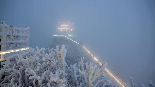 洛阳老君山金顶建筑冬天大雪夜景