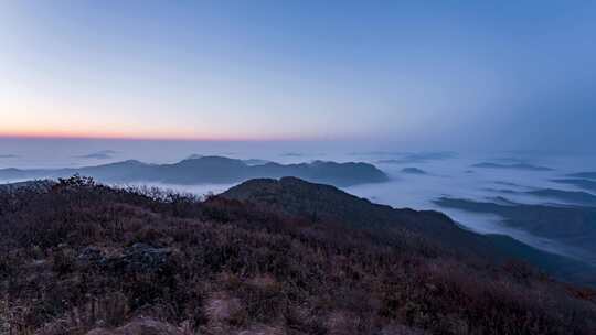 云海山峰森林日出延时