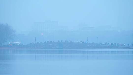 杭州雾西湖江南风景