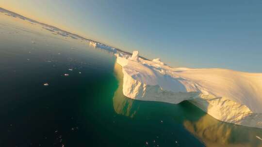 FPV航拍海洋冰川