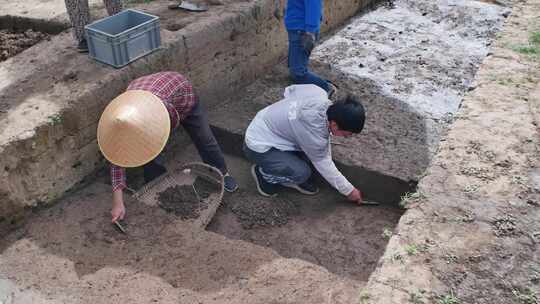 考古挖掘
