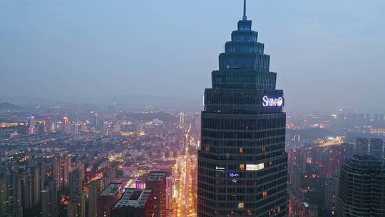 绍兴世茂天际中心建筑夜景,大楼著名景点