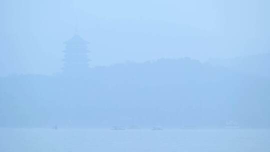 雾西湖雷峰塔风景