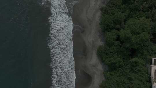 巴厘岛黑沙滩海岸环境实拍航拍4K