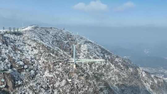 云上草原滑雪场雪景