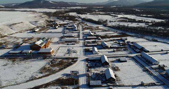航拍内蒙古：中俄边境边塞雪村