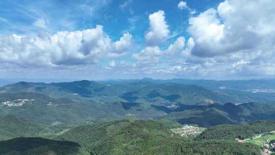 福建山峰航拍山区山脉森林群山蓝天白云风景