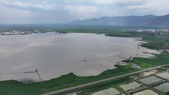 内蒙古阴山下的哈素海