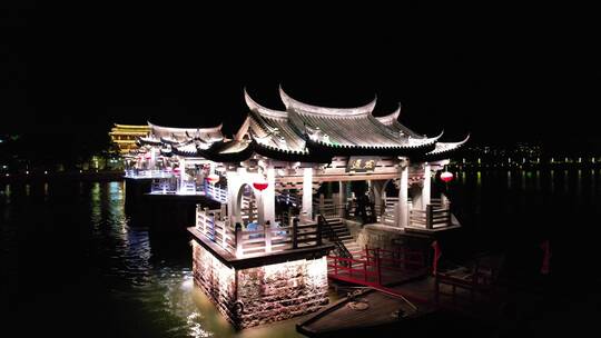 航拍夜晚的潮州广济桥