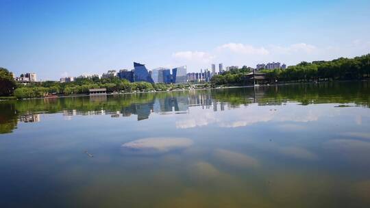 4K高清实拍西安曲江池南湖遗址公园优美风景