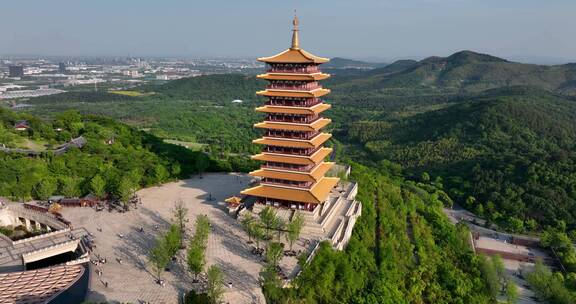 航拍南京地标建筑牛首山风景区