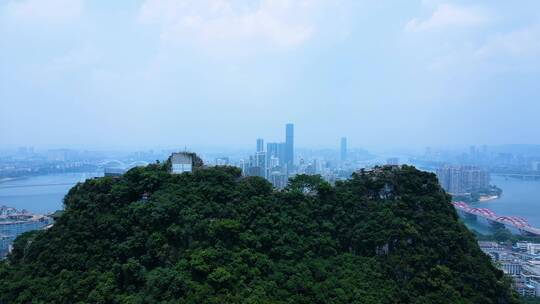 柳州航拍马鞍山城市风景