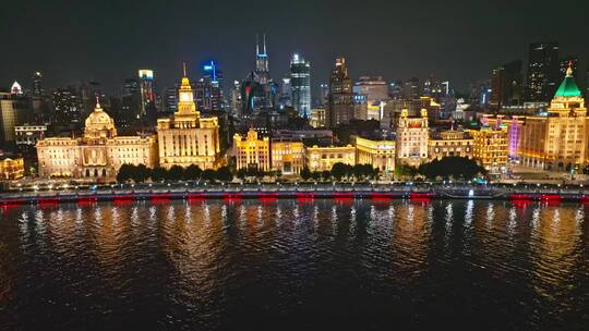 上海外滩万国建筑群夜景航拍