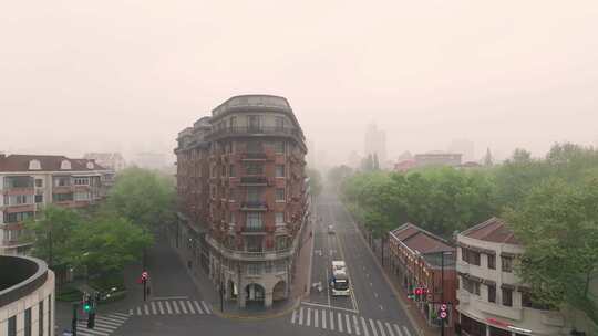 上海 武康大楼 清晨航拍视频素材模板下载