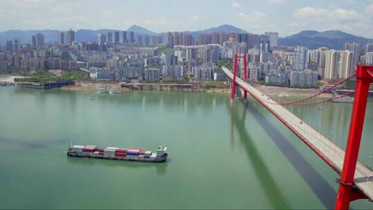 渡轮游过长江大桥视频素材模板下载