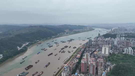 航拍珠江西江水道大批货船码头广西梧州港
