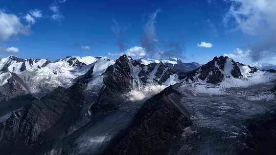 雪山山脉