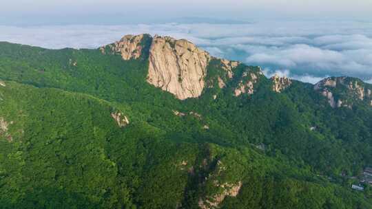 辽宁丹东凤城凤凰山云海山峰森林自然风景