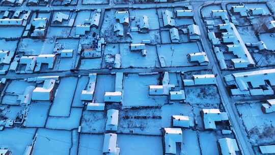 塞外小镇呼伦贝尔免渡河雪景