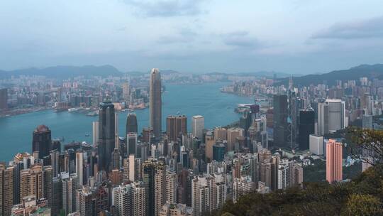 香港岛繁华夜景-灯光亮起