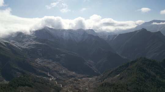 川西泸定牛背山