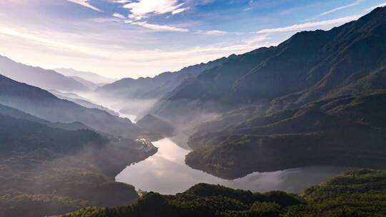 航拍山川