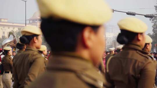 印度女警官为共和国日游行排练