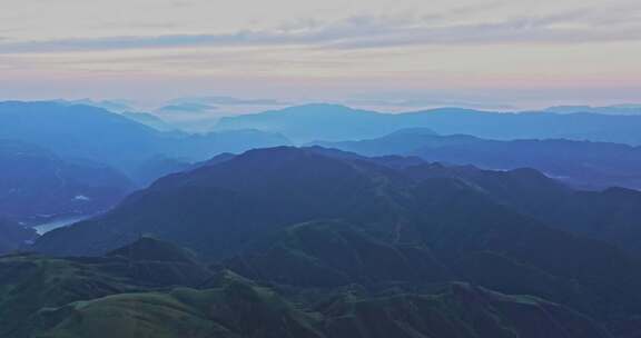 云南自然风光大山山上景观高山峡谷