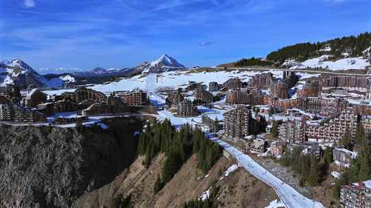 法国阿尔卑斯山的Avoriaz High