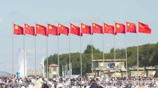长春航展红旗国旗党旗军旗迎风飘扬4倍慢镜