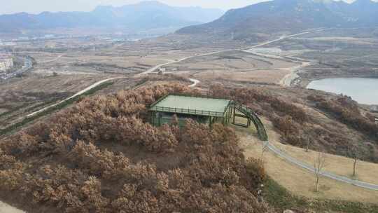 航拍威海市环翠区张村镇卧龙山公园观景台