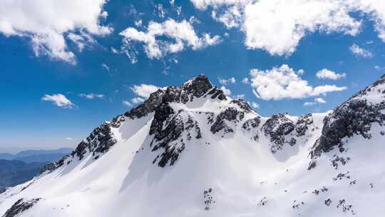 云南玉龙雪山观景台雪景航拍