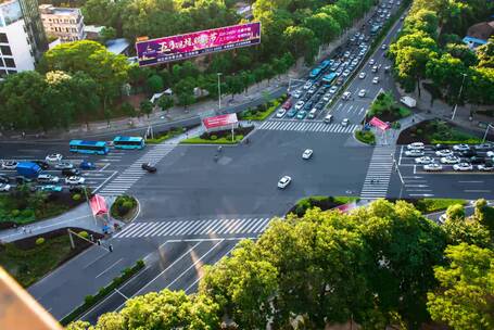 广东东莞城市车流