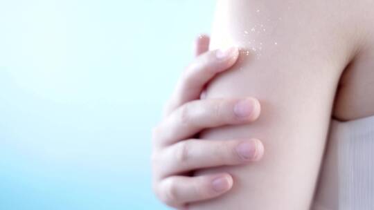 皮肤保湿保养抚摸柔嫩肌肤护肤品特效视频