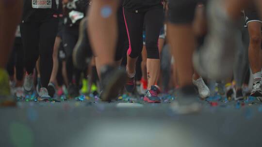 马拉松运动员脚步大腿视频素材模板下载
