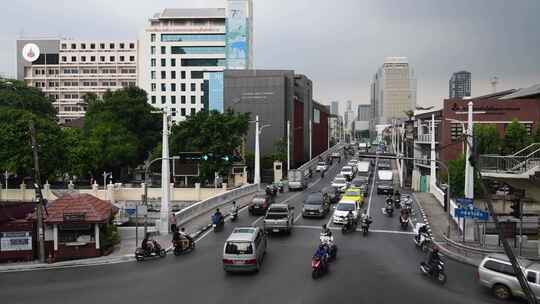 东南亚泰国曼谷市中心街道车流实拍镜头
