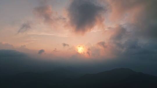 杭州天目山脉群山夕阳落日晚霞航拍